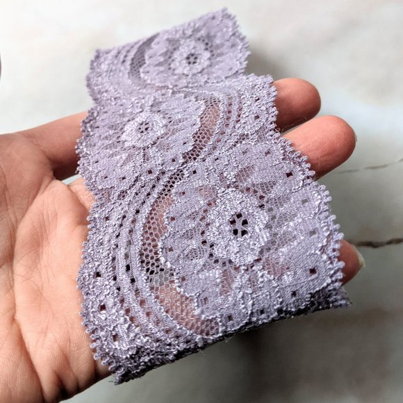 Wide Lace Choker Necklace Lavender Purple - Picture 4 of 4